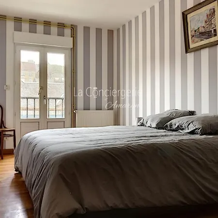 Triplex Avec De Grand Volume Pour Accueillir Famille Et Amis Au Coeur D'ault * О