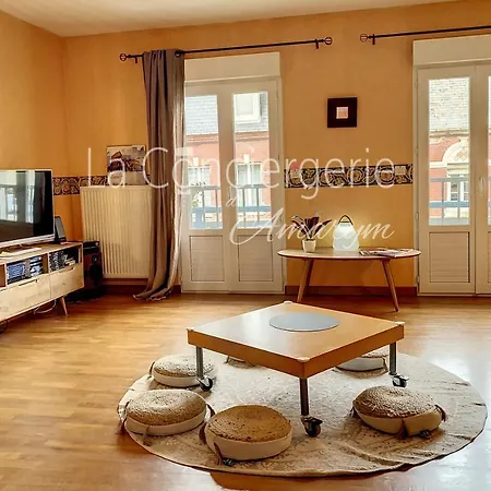 Triplex Avec De Grand Volume Pour Accueillir Famille Et Amis Au Coeur D'ault * О